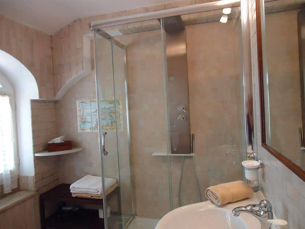 Casale Altavilla * Rome